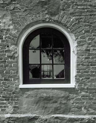 Round-Top Window, Spencer-Peirce-Little Farm, Newbury, MA